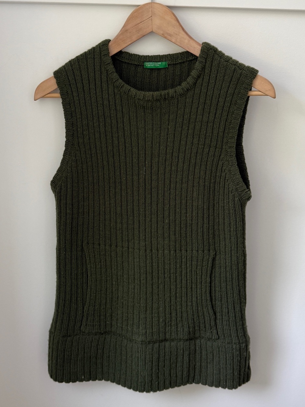 United Colors of Benetton Ribbed Knit Sweater Vest Olive Green Kangaroo Pocket